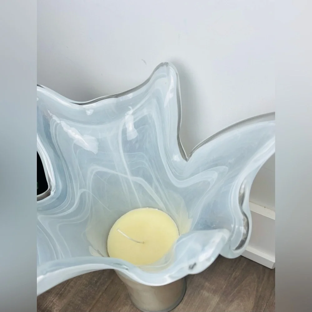 Murano Beautiful Swirled Glass Vase with Large Vanilla Scented Three-Wick Candle - Picture 4 of 4